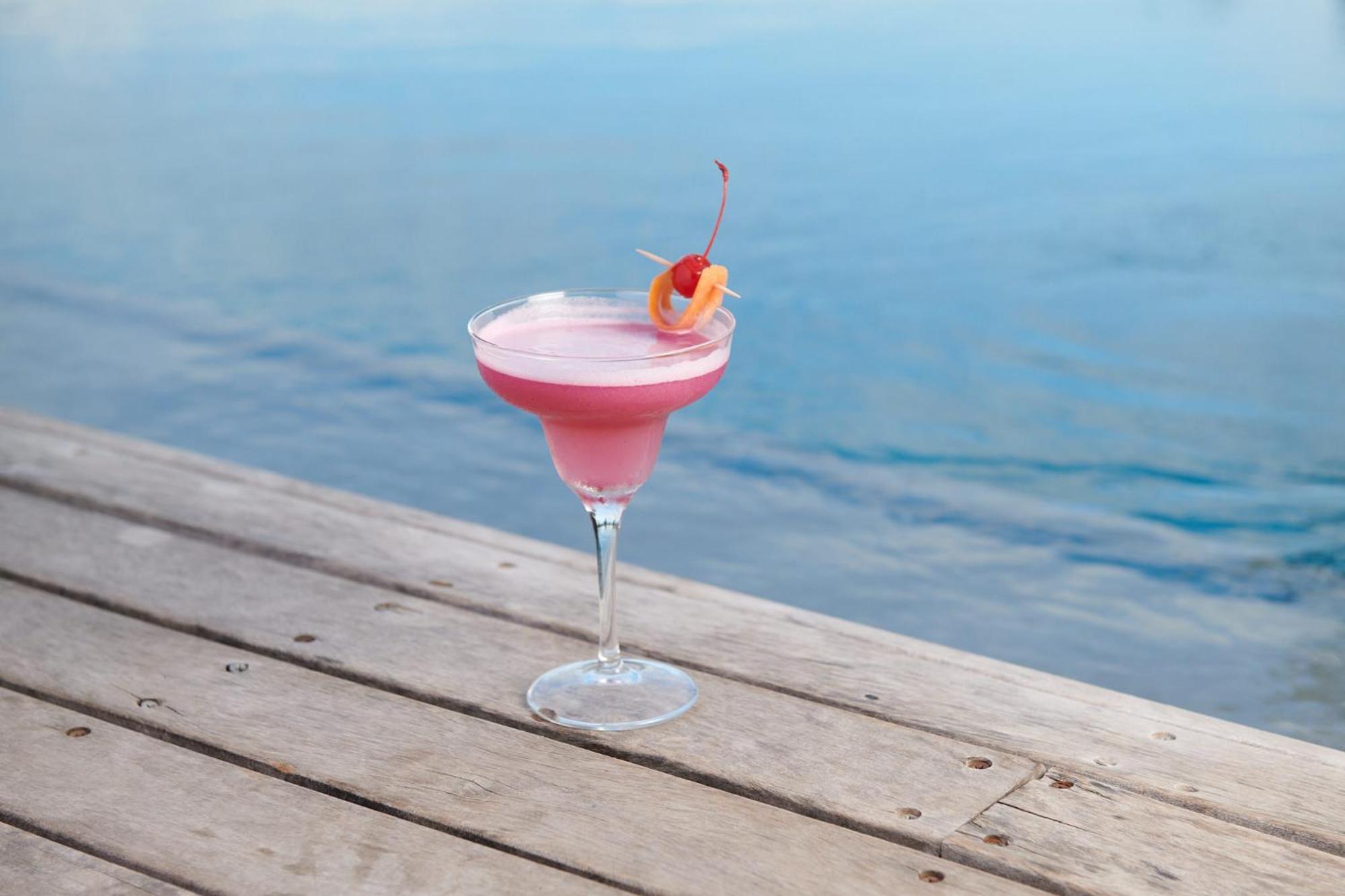 Seven Villa Hotel & Spa โจฮันเนสเบิร์ก ภายนอก รูปภาพ A strawberry daiquiri